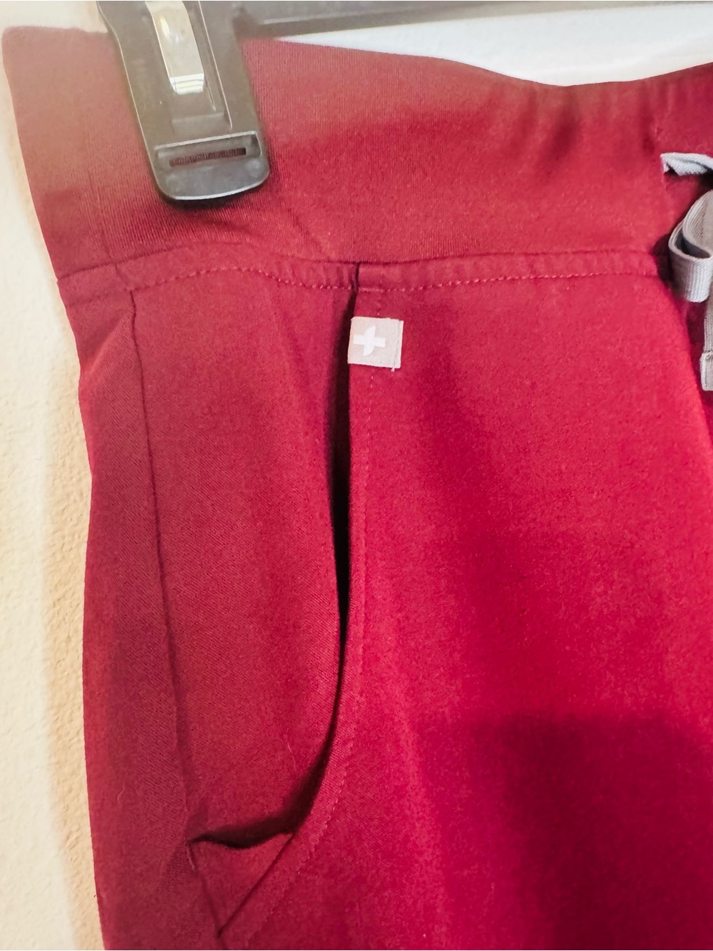 FIGS Scrubs Set Size Small | Modern Fit Medical Uniform | Matching Set - Picture 10 of 16